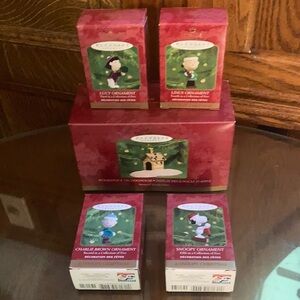 5 piece set vintage Peanuts Hallmark Keepsake Ornaments! New in box! Make offer!